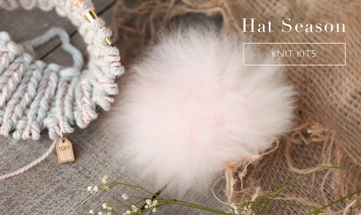 Pastel pink Pom Pom knit hat